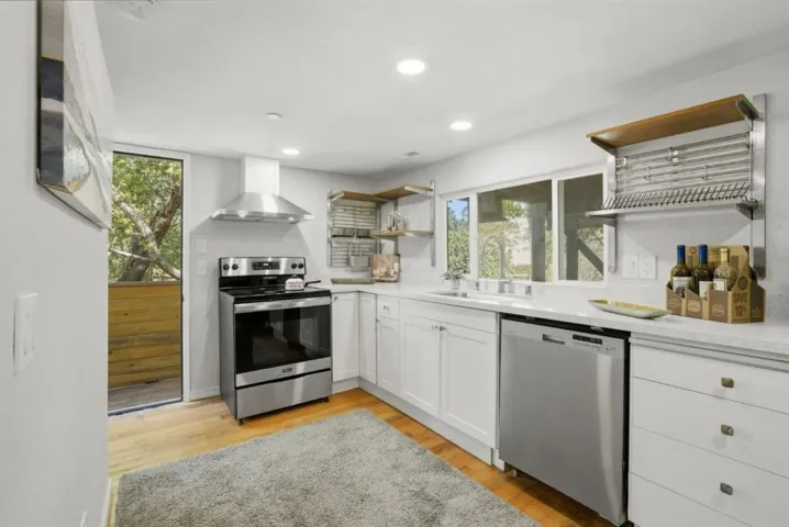 30 Fair Drive, San Rafael, California 94901