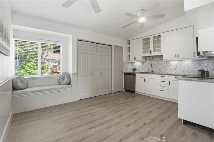 CUTE BUILT IN BENCH IN DINING AREA