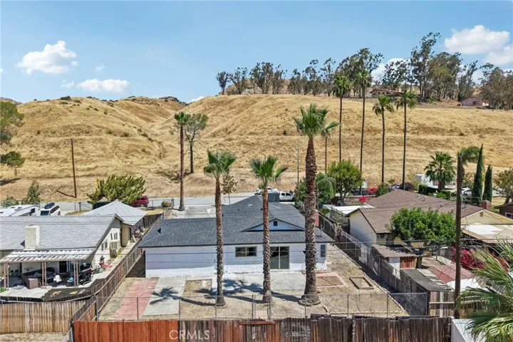 546 W Indian School Lane, Banning, California 92220