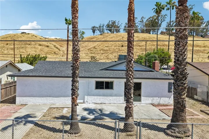 546 W Indian School Lane, Banning, California 92220