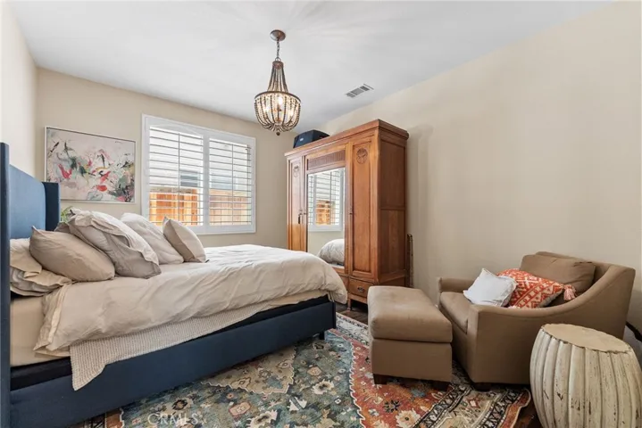 Downstairs bedroom.