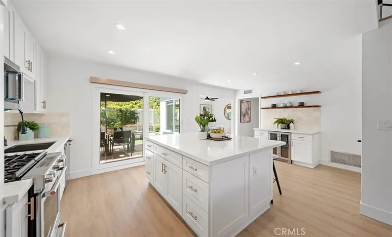 Open kitchen