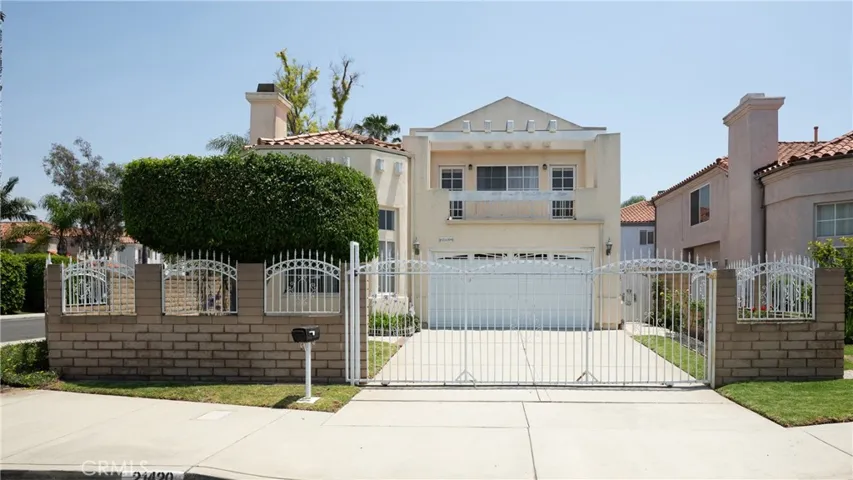 21420 S Perry Street, Carson, California 90745
