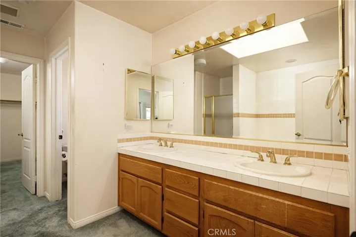 21420 S Perry Street, Carson, California 90745