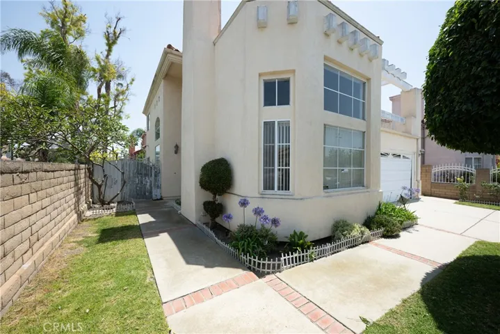21420 S Perry Street, Carson, California 90745
