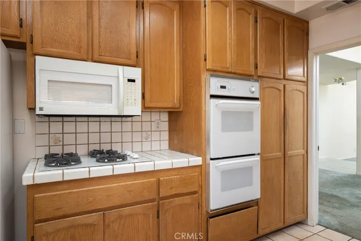 21420 S Perry Street, Carson, California 90745