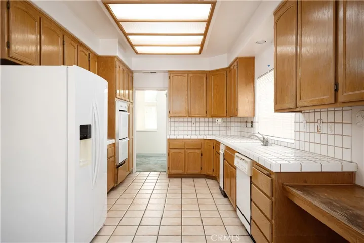 21420 S Perry Street, Carson, California 90745