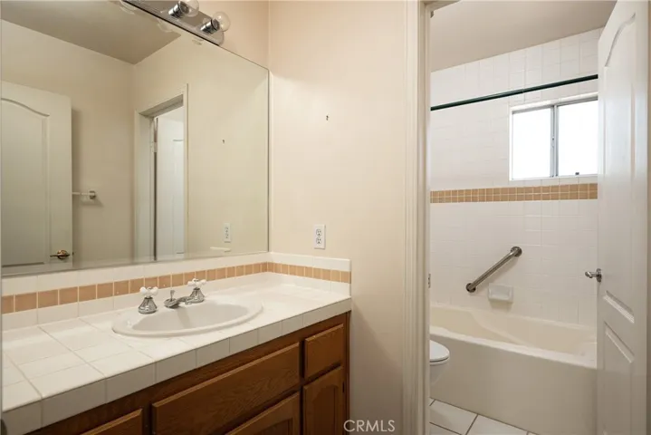 21420 S Perry Street, Carson, California 90745