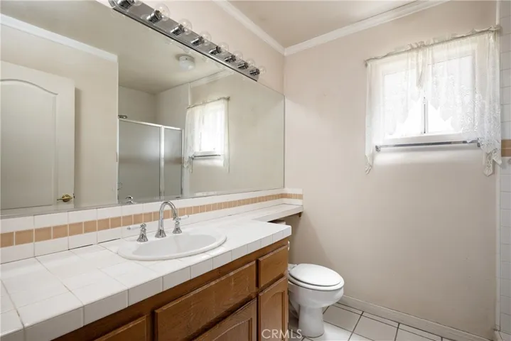 21420 S Perry Street, Carson, California 90745