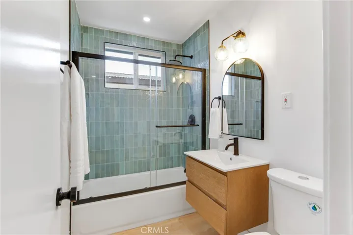 18506 Kingsdale Avenue, Redondo Beach, California 90278