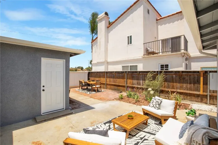 18506 Kingsdale Avenue, Redondo Beach, California 90278