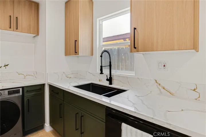 18506 Kingsdale Avenue, Redondo Beach, California 90278