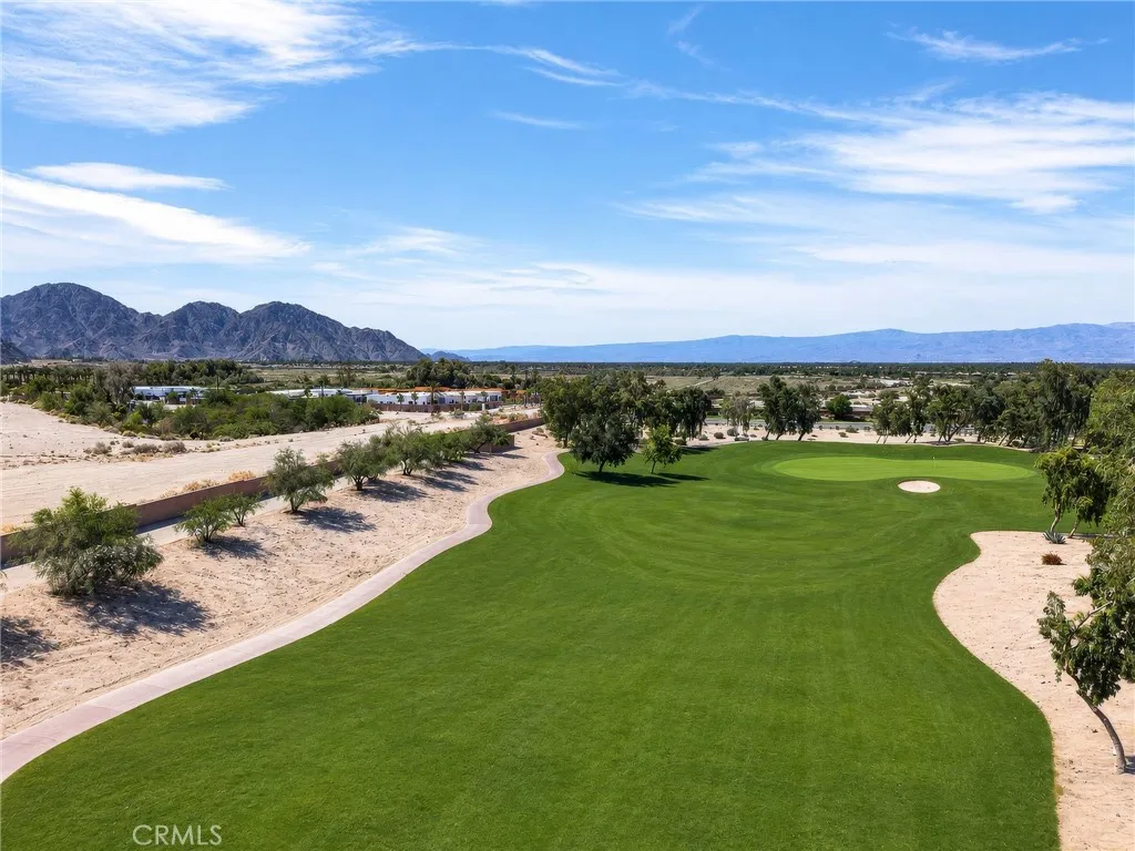 8TH FAIRWAY PAR 3