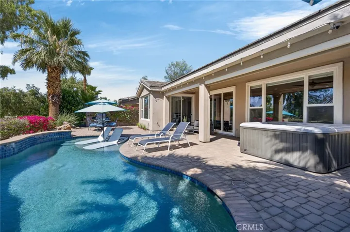 PRIVATE POOL