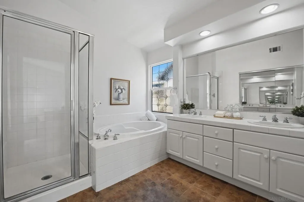 Primary Bath/Spa