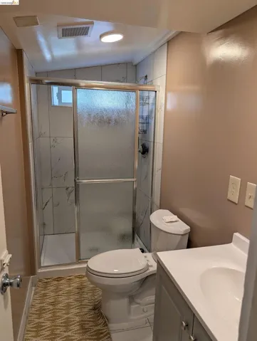 1086 66th St, Oakland, California 94608