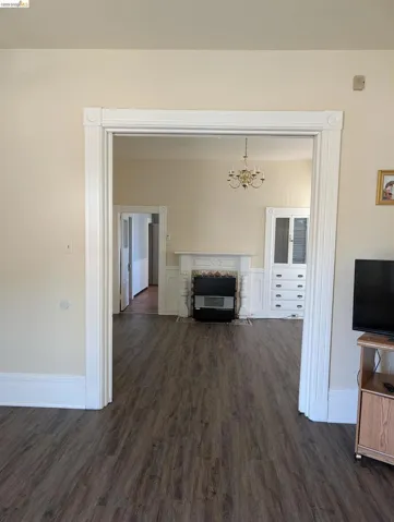 1086 66th St, Oakland, California 94608
