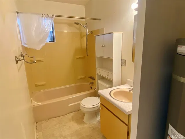 Full bathroom