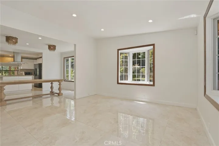 16682 Oakhurst, Yorba Linda, California 92886