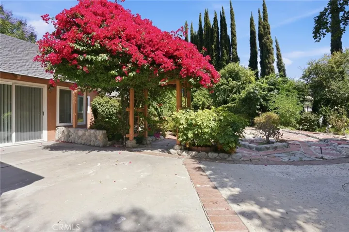 16682 Oakhurst, Yorba Linda, California 92886