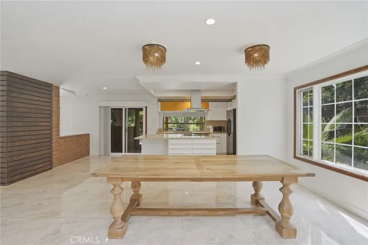 16682 Oakhurst, Yorba Linda, California 92886