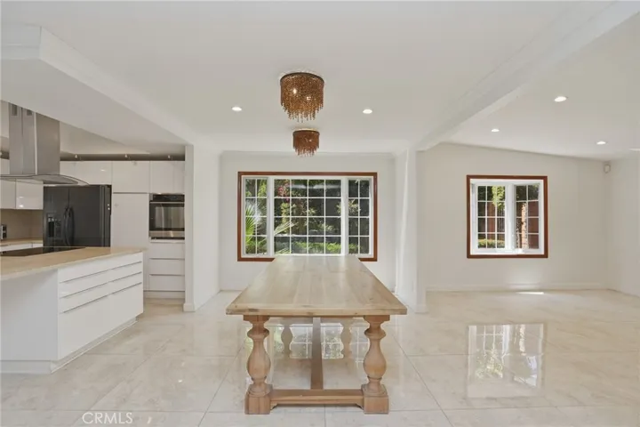 16682 Oakhurst, Yorba Linda, California 92886