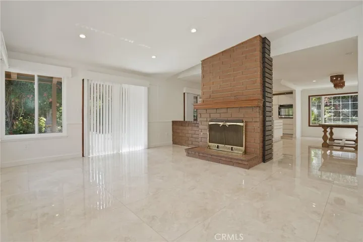 16682 Oakhurst, Yorba Linda, California 92886