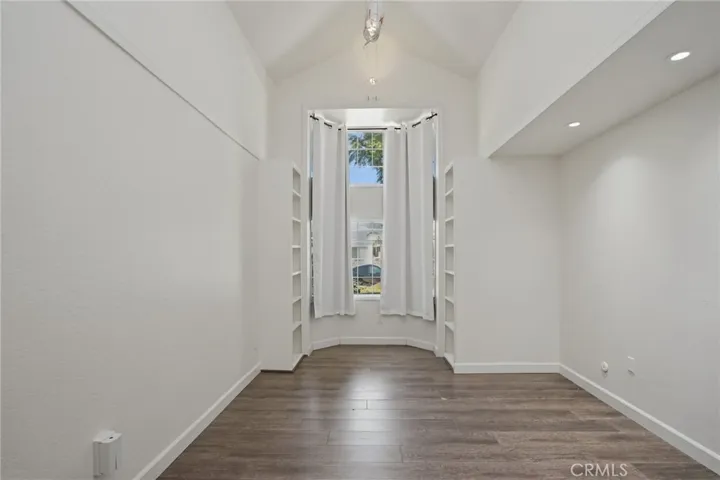 16682 Oakhurst, Yorba Linda, California 92886