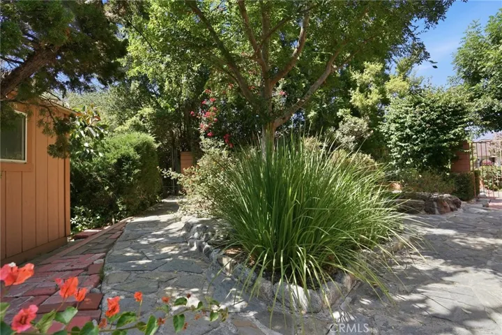 16682 Oakhurst, Yorba Linda, California 92886