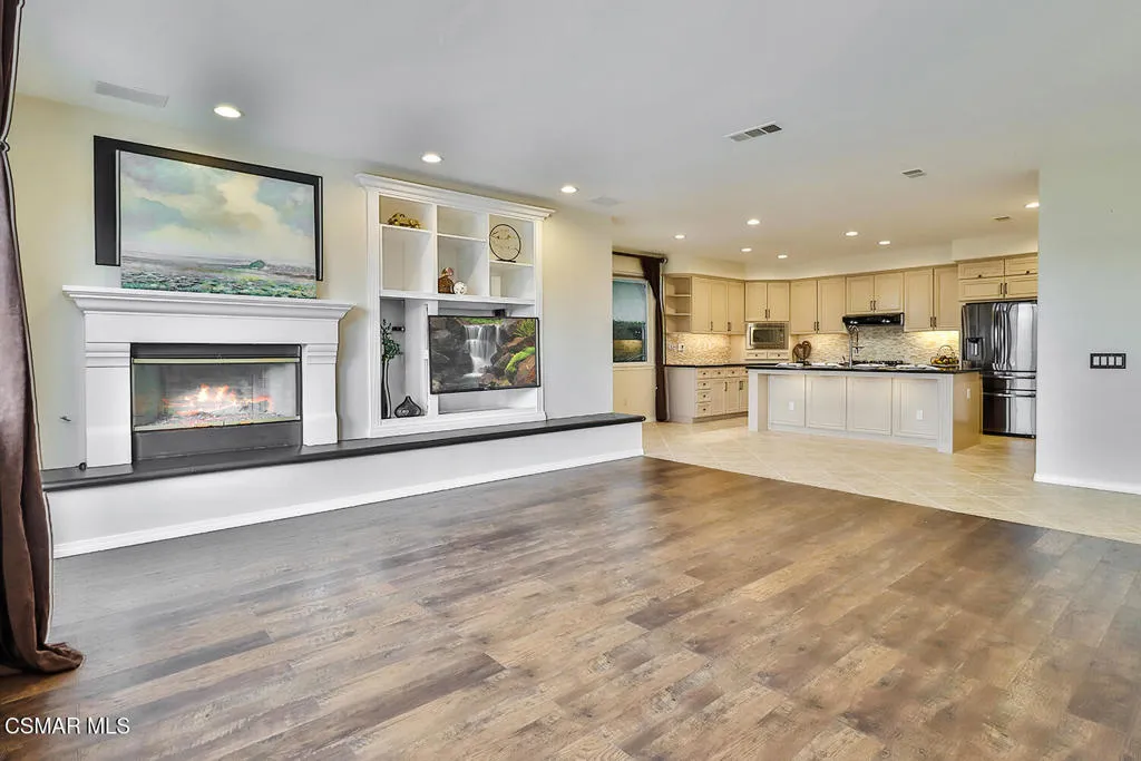 cFamily and Kitchen3
