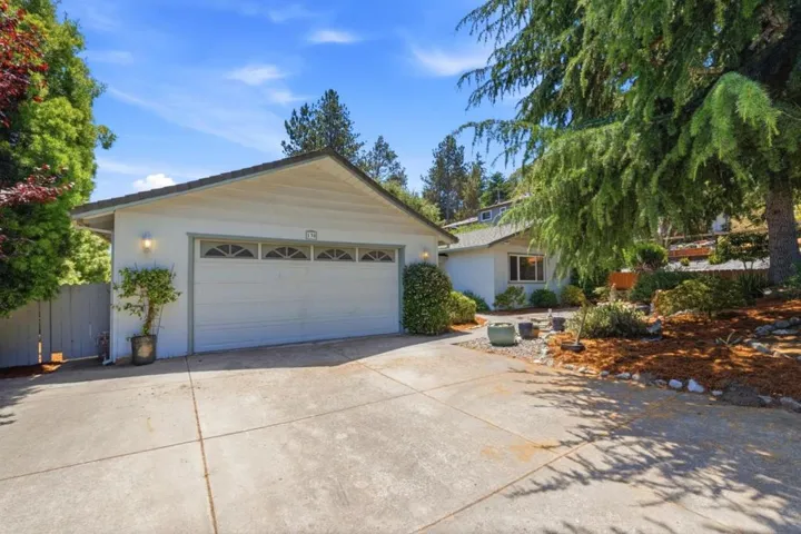 130 Caliente Drive, Scotts Valley, California 95066