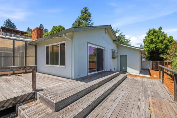130 Caliente Drive, Scotts Valley, California 95066