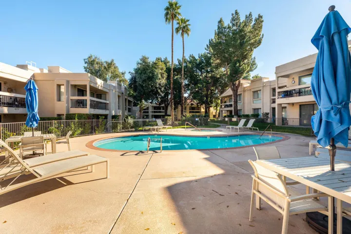 35200CathedralCanyonDrb10-34