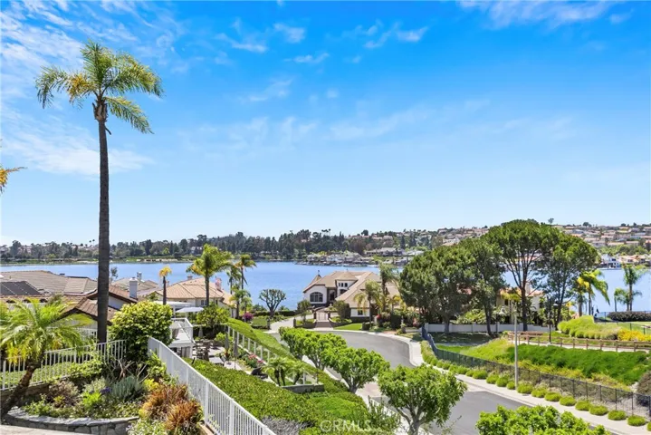 22931 Calle Azorin, Mission Viejo, California 92692