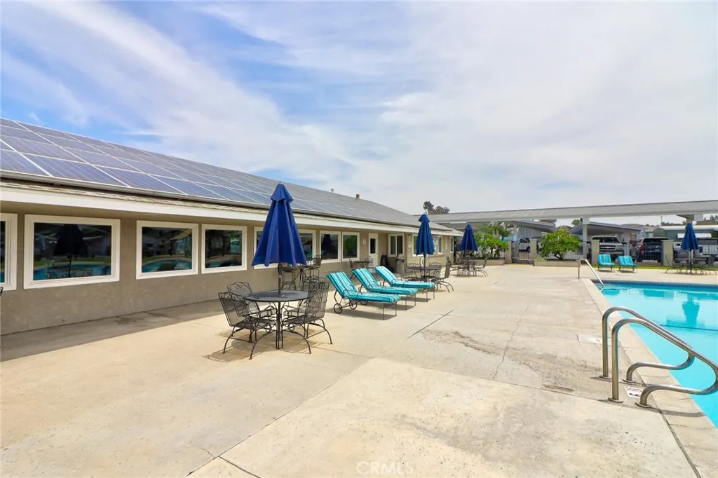 Main Community Pool Area Photo 3