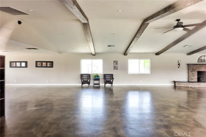 Club House Photo1