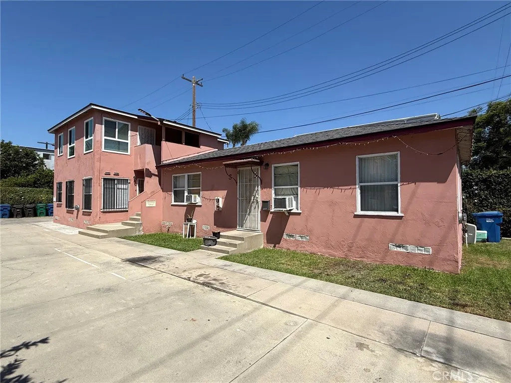 1111 Walnut