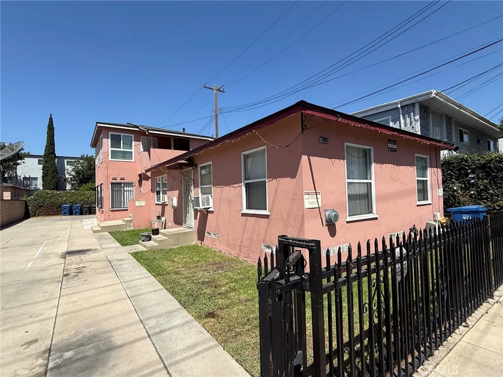 1111 Walnut, Long Beach, California 90813 — photo 5