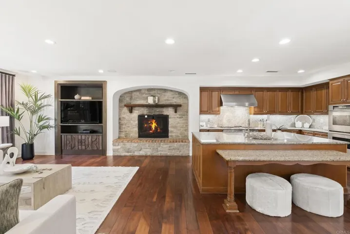 7716 Briza Placida, San Diego, California 92127