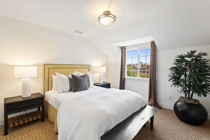 7716 Briza Placida, San Diego, California 92127