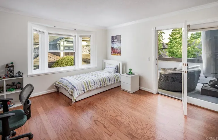 Upstairs 2nd Bedroom