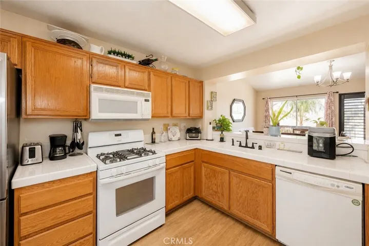 7560 Seine, Highland, California 92346