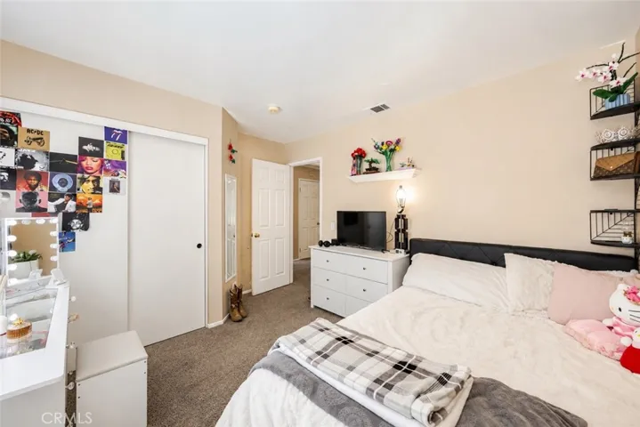 7560 Seine, Highland, California 92346