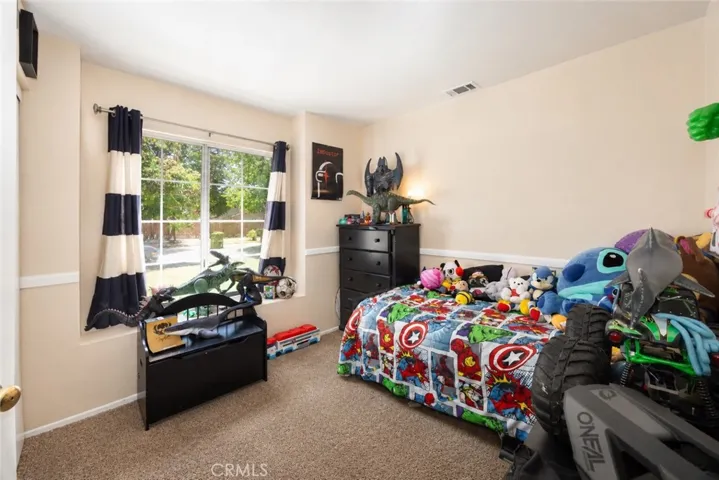7560 Seine, Highland, California 92346