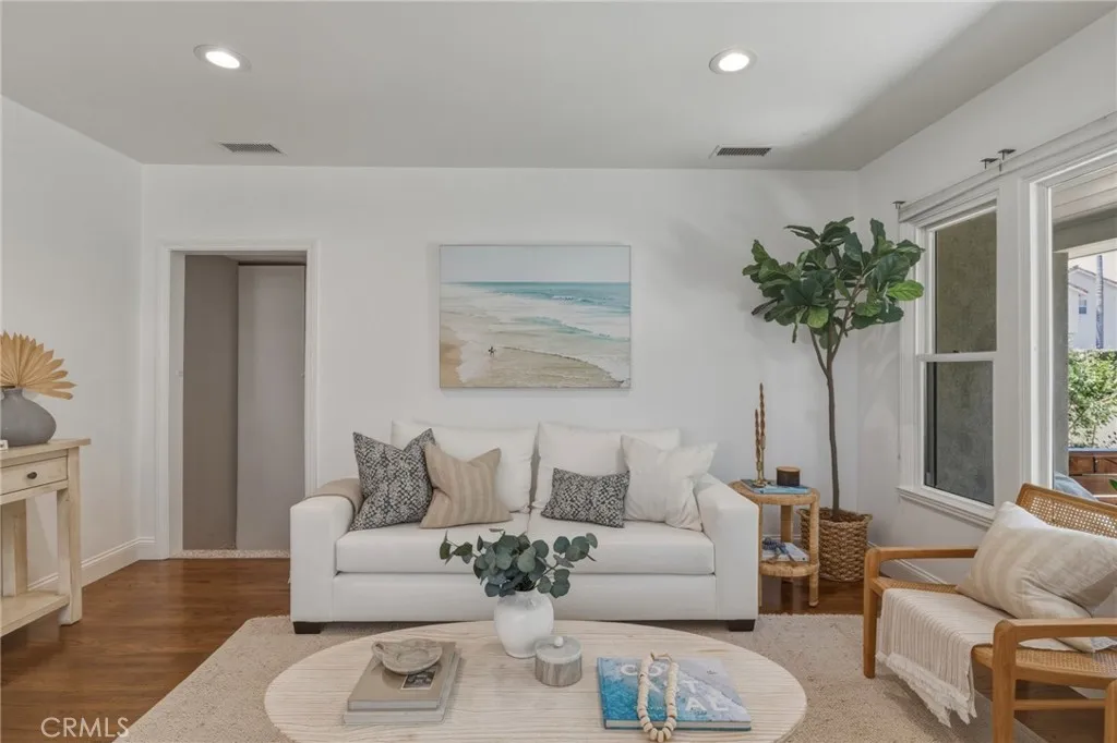 recessed lighting throughout