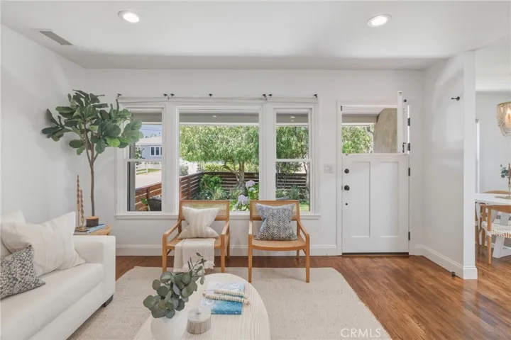 big living room windows open to front yard