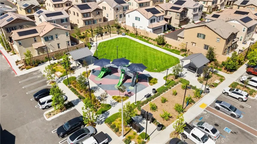 16064 Jamie 7, Fontana, California 92336