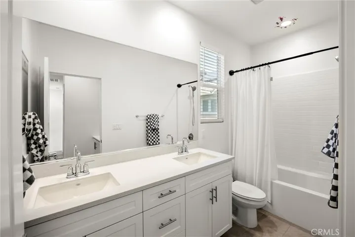 16064 Jamie 7, Fontana, California 92336