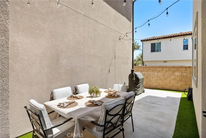 16064 Jamie 7, Fontana, California 92336