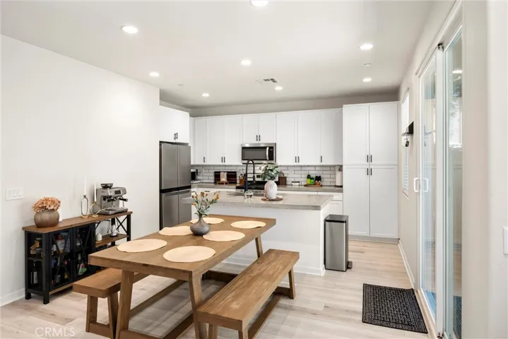 16064 Jamie 7, Fontana, California 92336
